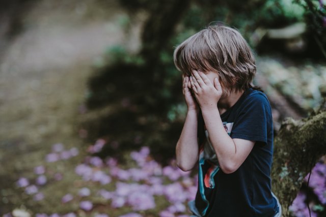Mein Kind ist schüchtern – was tun?